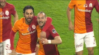 Gol sonrası Sneijder – Selçuk  BJK – GS 2-1